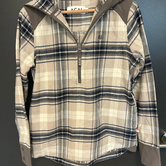 AÇAI NWOT “The Boyfriend hoodie” is desert colour. Beautiful and lux brand Sz. 8 - Picture 4 of 15